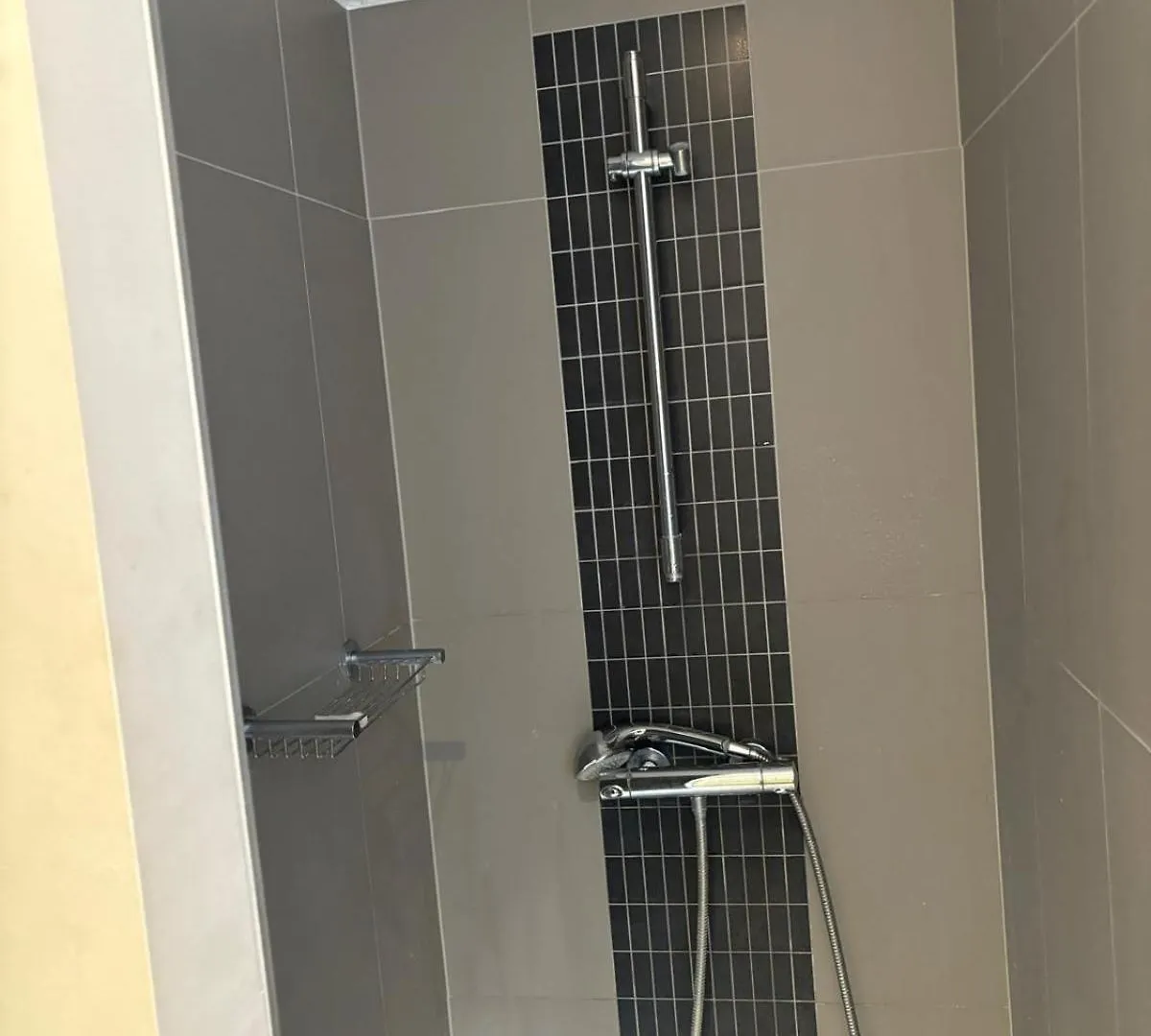 בריסל Luxurious Two Bedroom Apartment בלגיה